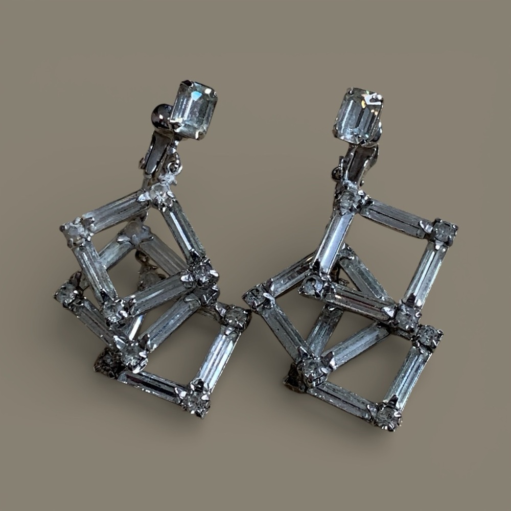 Elegant Silver Geometric Earrings